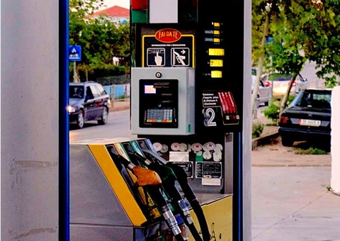 Após Dia Livre de Impostos, gasolina é vendida a R$ 6,89 em Manaus