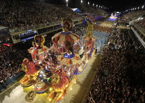 Escolas do Rio comemoram Dia do Samba com desfiles de hoje até domingo 
