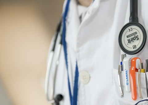 Ministério da saúde oferece mais de 21,5 mil vagas para Médicos pelo Brasil