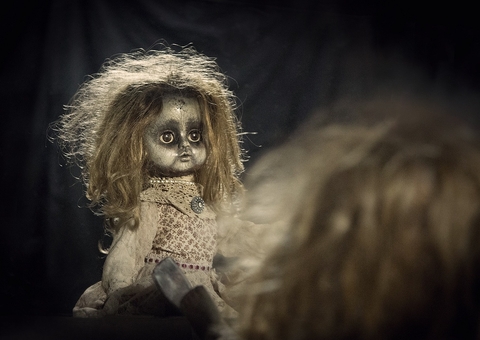 Mãe flagra tio limpando boca de menina de 7 anos após estuprá-la em Tefé