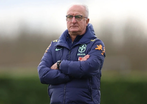 Dorival fala em preocupação com quantidade de estrangeiros no futebol brasileiro