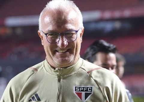 Dorival adia São Paulo com 'quarteto mágico' em campo