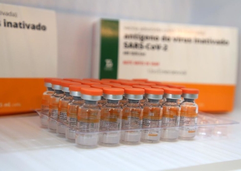 OMS aprova uso emergencial da vacina Coronavac produzida pelo Butantan
