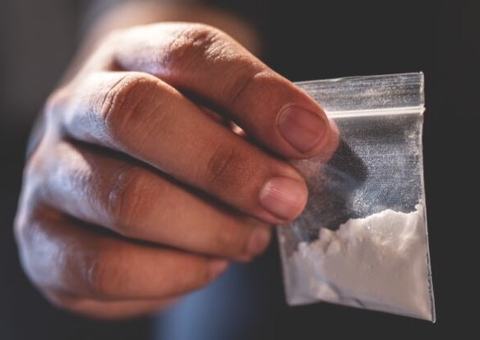 Preso justifica que cocaína era para uso próprio, mas Justiça indica tráfico