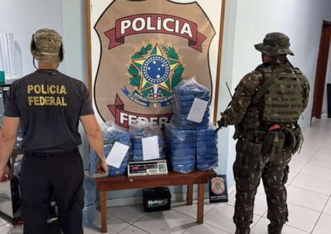 Homem e dois adolescentes são presos com 70 kg de drogas no Amazonas