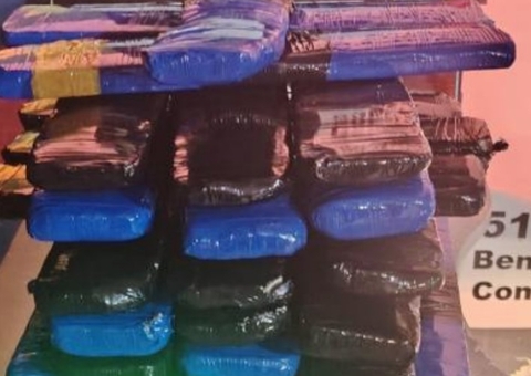 Três homens são presos com mais de 41 kg de drogas em barco no Rio Solimões