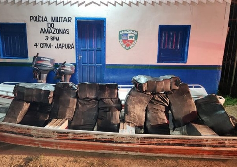 Traficantes são presos com 400 Kg de drogas escondidos em canoa no Amazonas