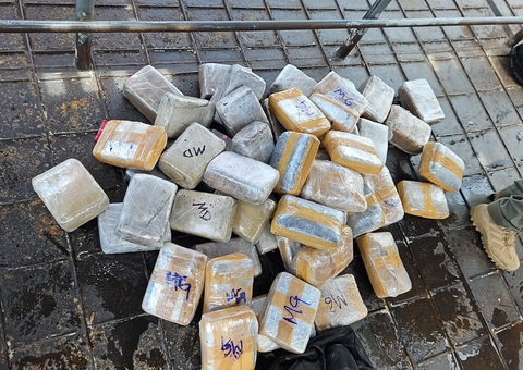 'JC' é preso com drogas avaliadas em R$750 mil em embarcação no Rio Negro