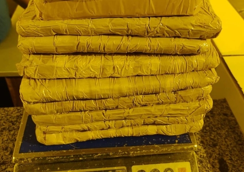 Jovens são presos com armas e drogas em festa clandestina no Amazonas