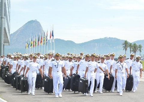 Marinha abre concurso com 20 vagas para Escola Naval