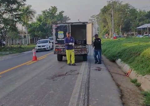 Idosa morre na frente do marido ao ser atropelada por carreta na BR-174