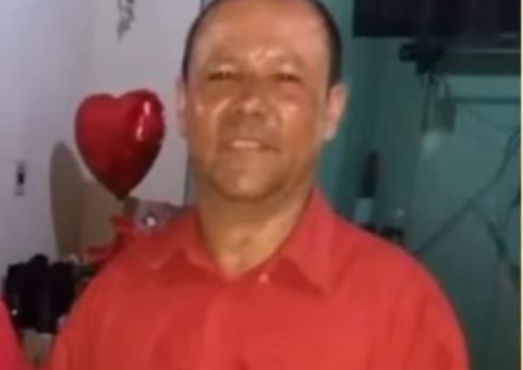 Homem é atacado no meio da rua e morto a facadas no Amazonas