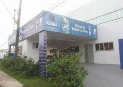 Idosa morre ao ser atropelada na frente de UBS em Manaus 