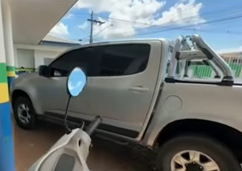 Empresário é agredido e tem carro roubado por homem em crise de ciúmes em Itacoatiara