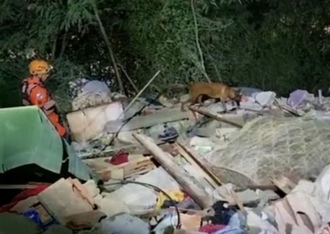 Uma pessoa morre e cinco ficam feridas após prédio residencial desabar