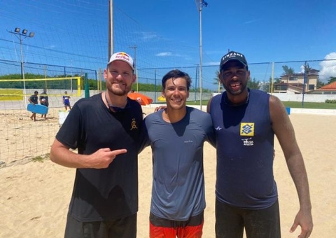Por vaga nos Jogos de Paris 2024, dupla de vôlei se prepara no CT-CBV