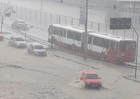 Defesa Civil emite alerta de chuvas intensas em todo o Amazonas