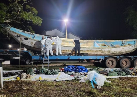 Pistas indicam que 25 pessoas estavam em barco encontrado com corpos no Pará