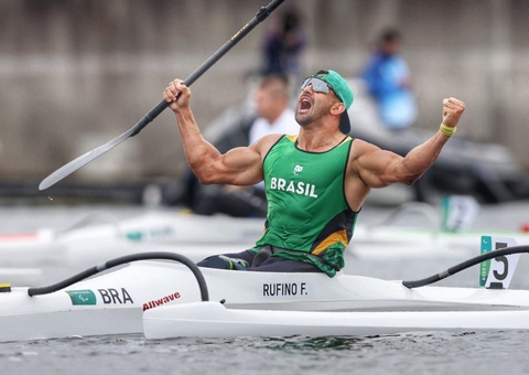 Fernando Rufino é ouro na canoagem em Tóquio
