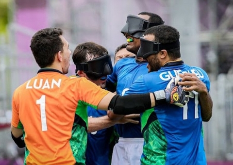 Brasil goleia Japão por 4 a 0 no futebol de 5 e está nas semifinais