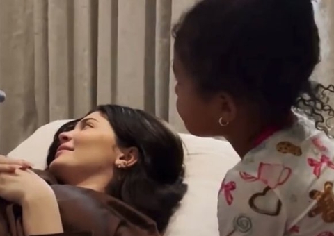 Oficial! Kylie Jenner mostra vídeo confirmando 2ª gravidez à família