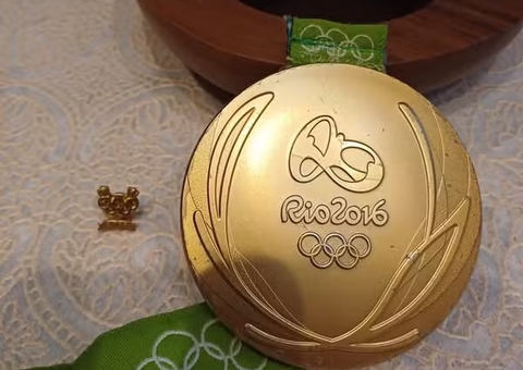 Olimpíadas: medalha de ouro do Brasil no futebol é vendida por R$ 170 mil