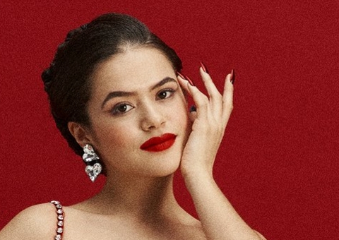 Maisa completa 19 anos e surge mulherão em ensaio: ‘mais um ano, p****’