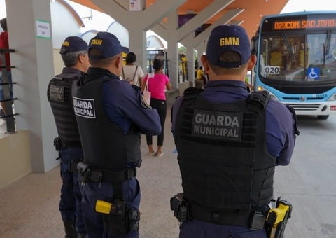 Motorista é preso após vender drogas em caminhão no Centro de Manaus