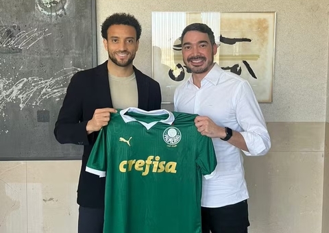 Felipe Anderson terá pelo menos 7 jogos na Itália antes de chegar ao Palmeiras