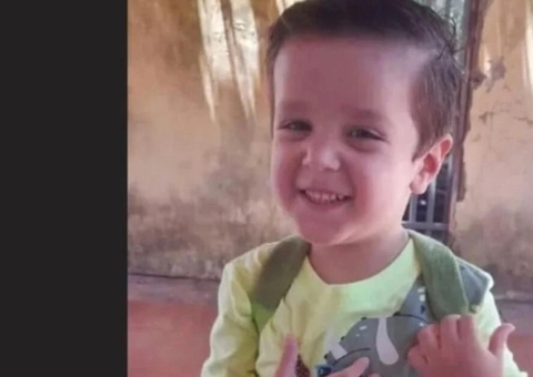 Menino de 3 anos morre engasgado ao comer bolo em creche 