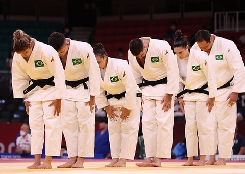 Brasil é eliminado na disputa por equipes no judô