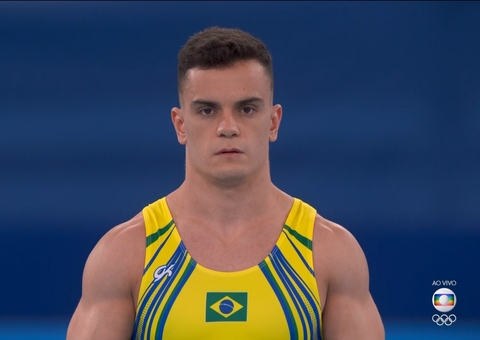 Ginasta Caio Souza cai no segundo salto e termina final em oitavo