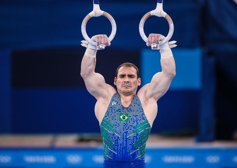 Arthur Zanetti erra movimento e fica sem medalha nas argolas em Tóquio