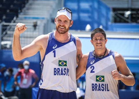 Olimpíadas: Alison e Álvaro estão nas quartas de final do vôlei de praia