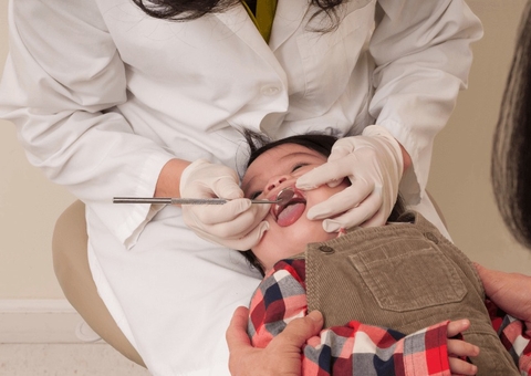 Entenda a importância do pré-natal odontológico para mães e bebês