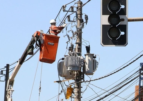 Ruas e avenidas de Manaus vão ficar sem energia nesta segunda-feira