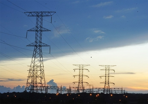 Sindicato quer reestatização após posição da Aneel contra Amazonas Energia