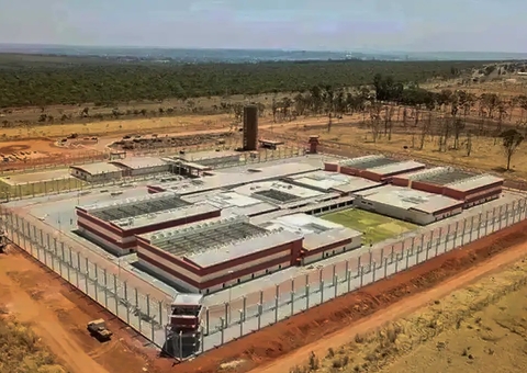 Ministério determina que presídios federais façam revistas diárias em celas