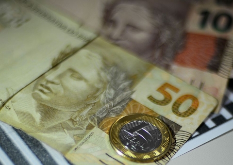 Nascidos em fevereiro podem sacar hoje auxílio emergencial