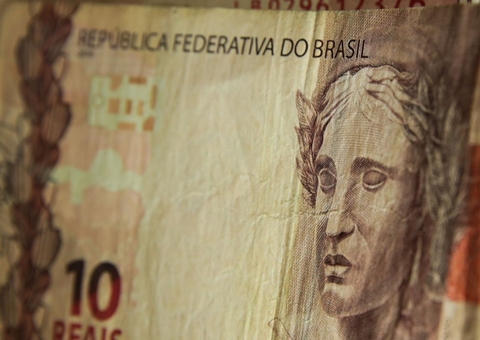 Governo anuncia medidas para regularizar dívidas do Simples após veto