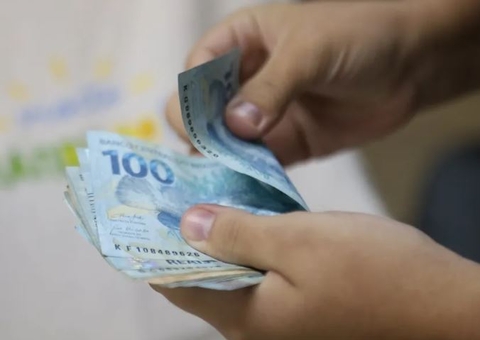 Primeira parcela do décimo terceiro deve ser depositada até hoje 