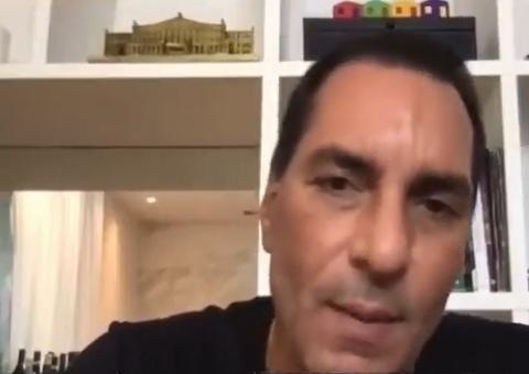 Edmundo viraliza ao deixar escapar traição à esposa durante live