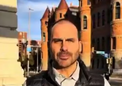 Conselho de Ética arquiva processo de cassação de Eduardo Bolsonaro por 11 votos a 7