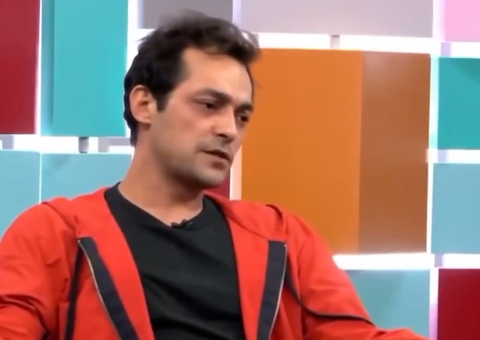 Eduardo Sterblitch diz que não tem 100% de certeza que é hétero; vídeo