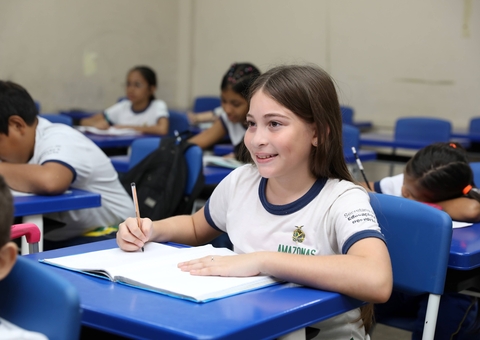 Seduc inicia período de transferência por reordenamento para ano letivo no Amazonas