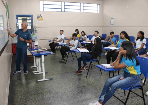 Seduc divulga resultado preliminar de contratação emergencial de professores no Amazonas