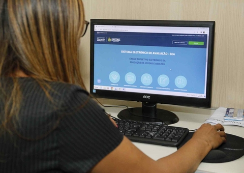 Matrículas para Educação de Jovens e Adultos são prorrogadas; saiba se inscrever