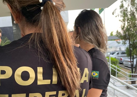 Mães suspeitas de estuprarem filhos e compartilharem imagens na web são presas em operação da PF