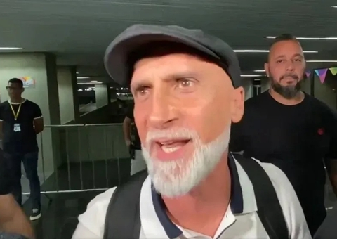 Álvaro Pacheco desembarca no Rio e espera adaptação rápida ao Vasco