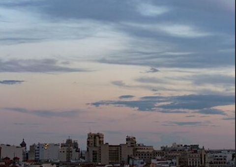 Céu encoberto e clima ameno; veja a previsão do tempo para hoje em Manaus